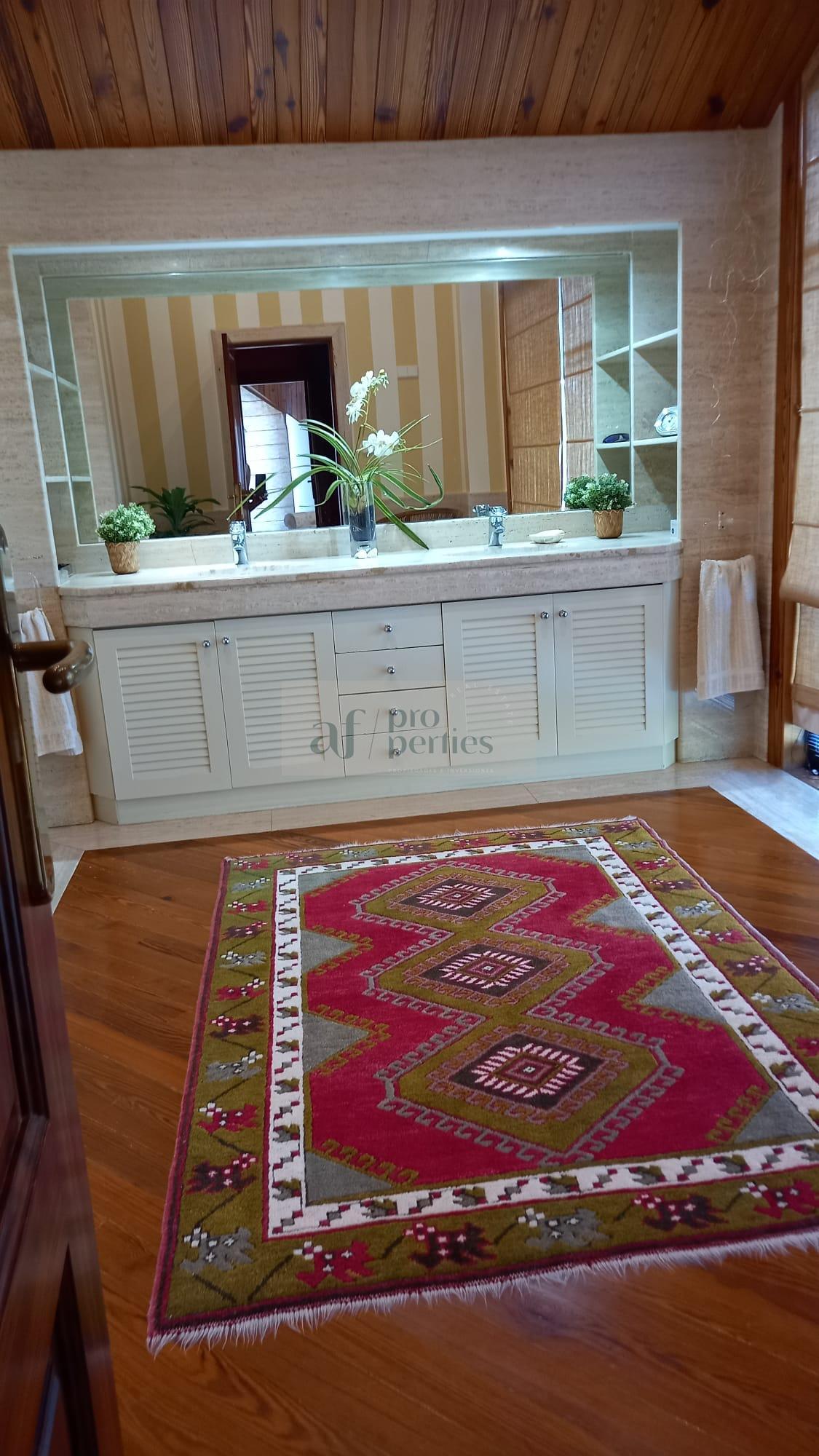 Zu verkaufen von chalet in
 Nigrán