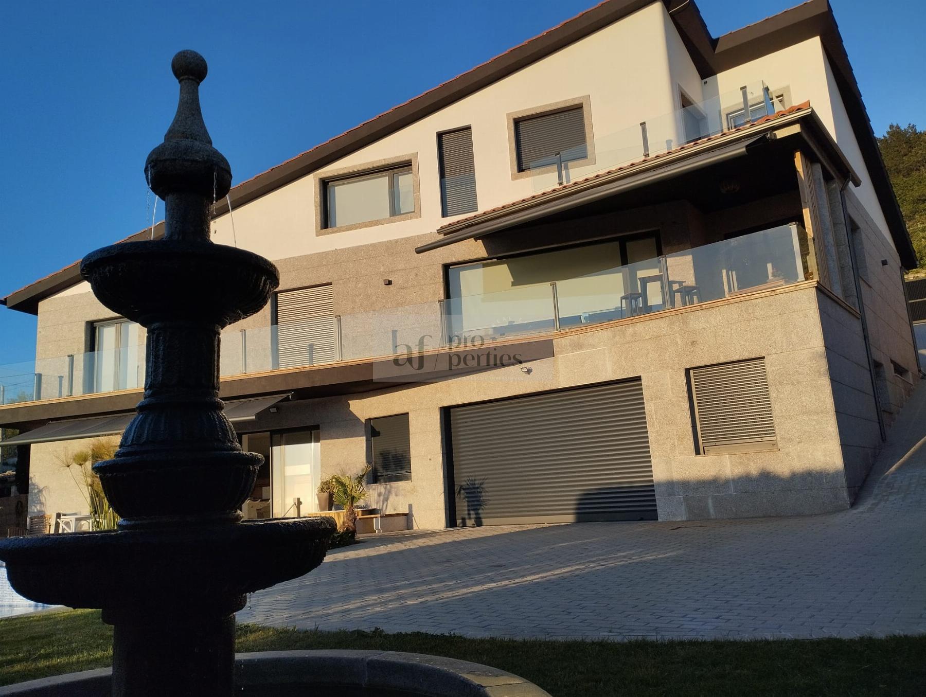 Vendita di chalet in Vigo