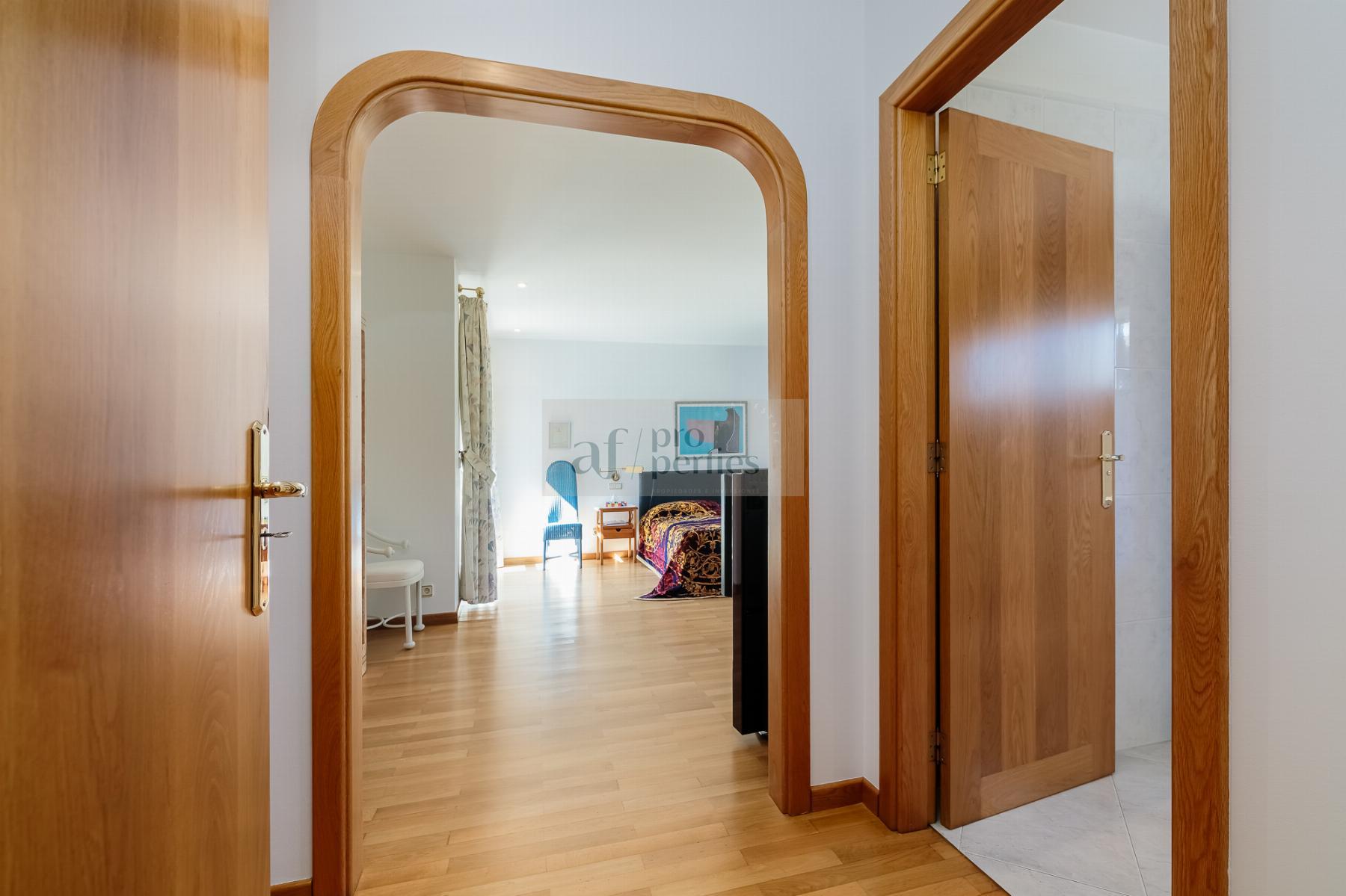 For sale of chalet in Cangas