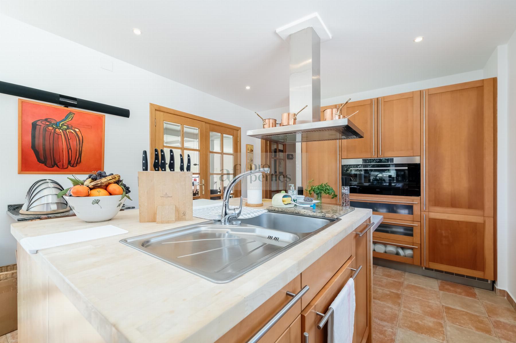 For sale of chalet in Cangas