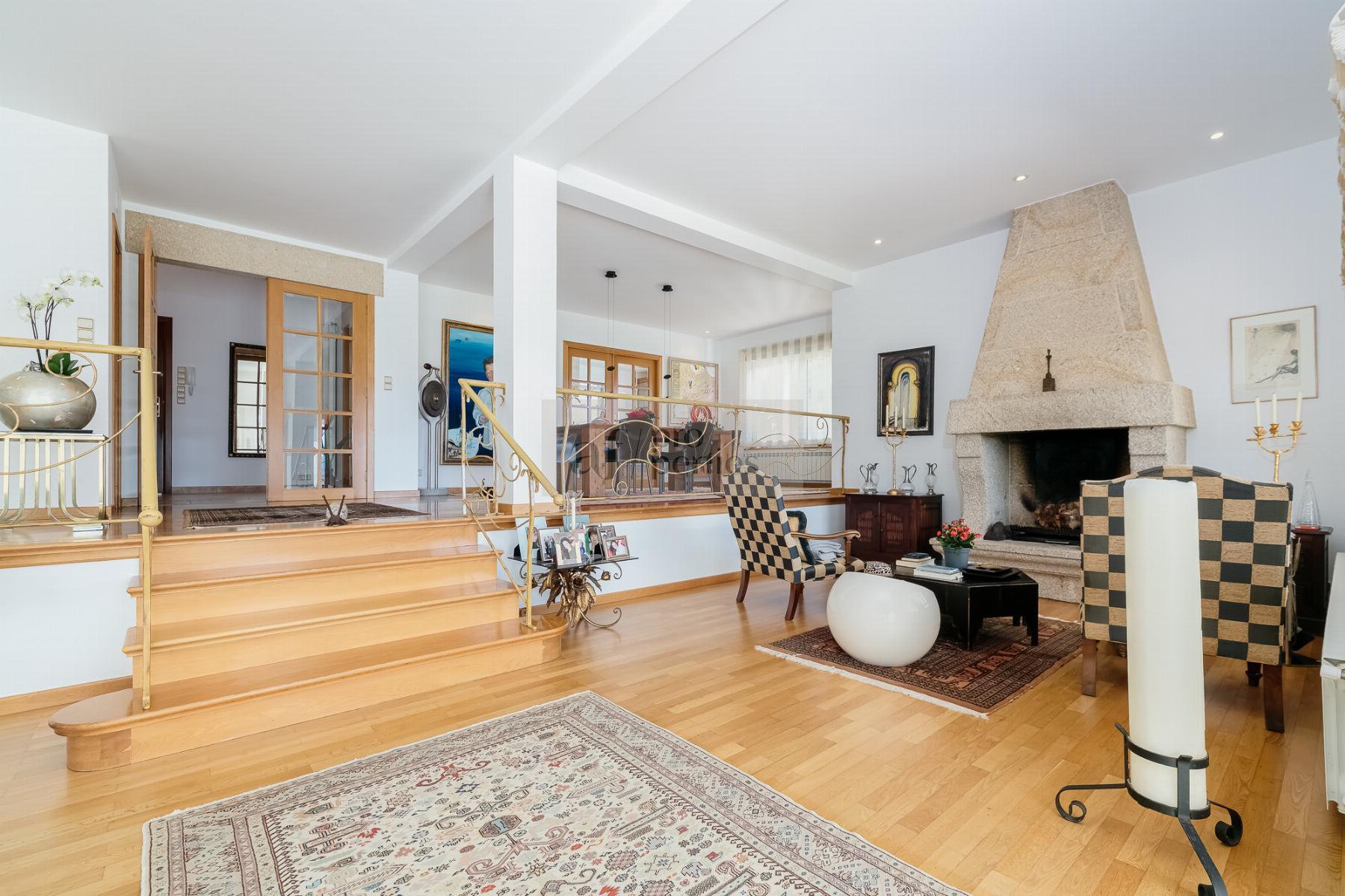 For sale of chalet in Cangas