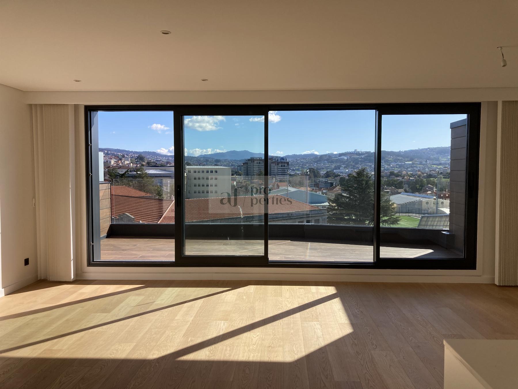 For sale of penthouse in Vigo