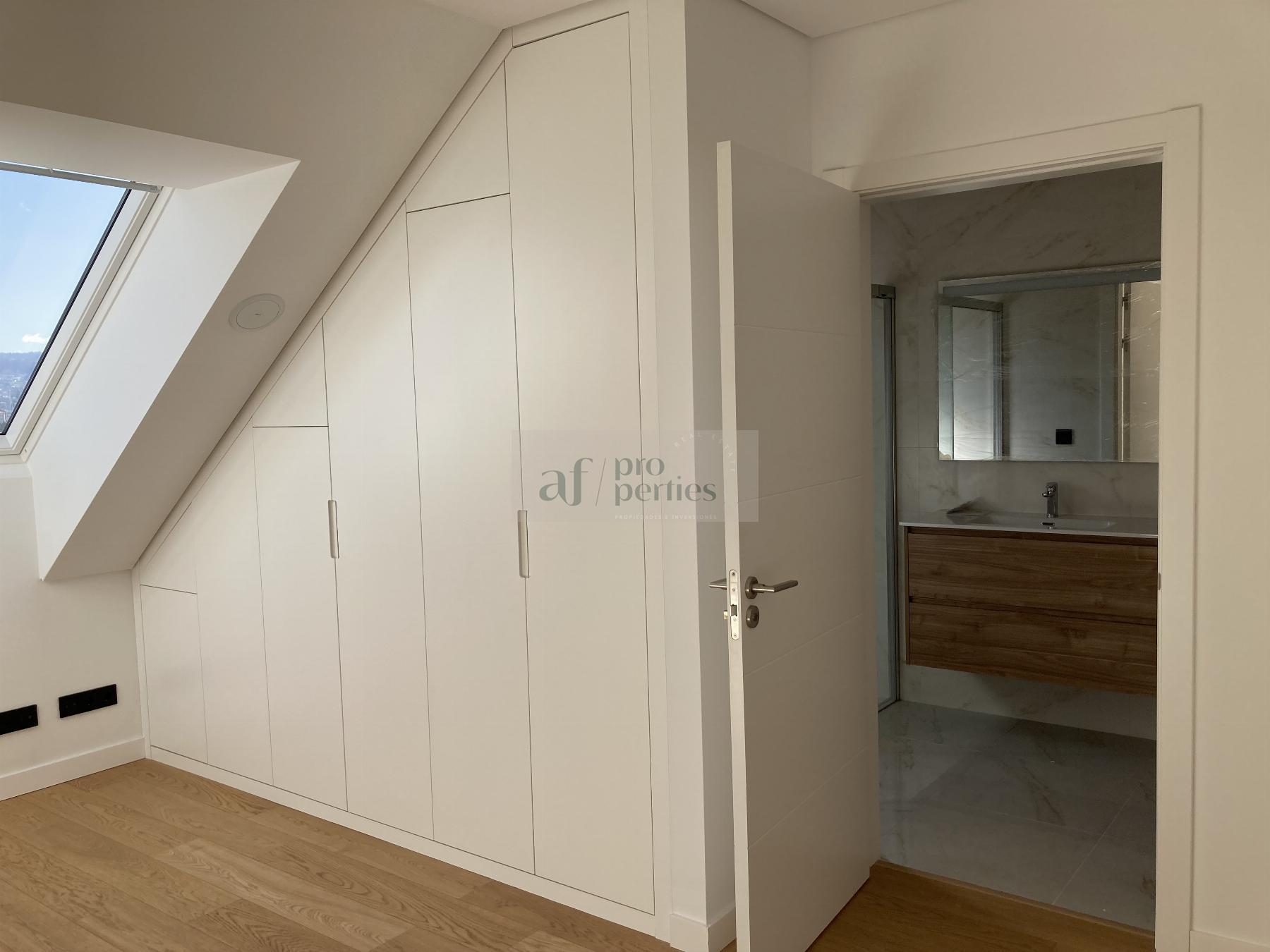 For sale of penthouse in Vigo