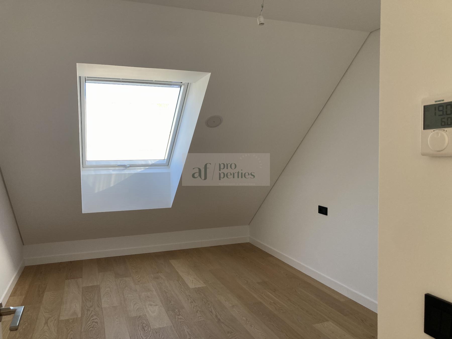 For sale of penthouse in Vigo