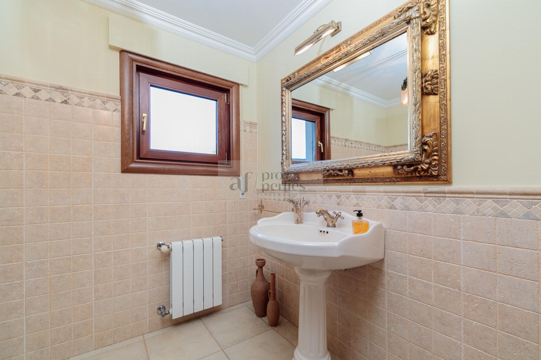 Zu verkaufen von chalet in
 Vigo