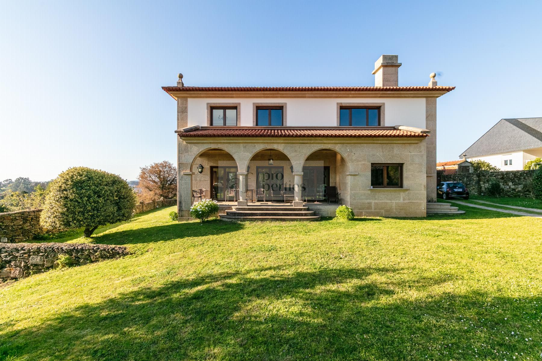 Zu verkaufen von chalet in
 Vigo