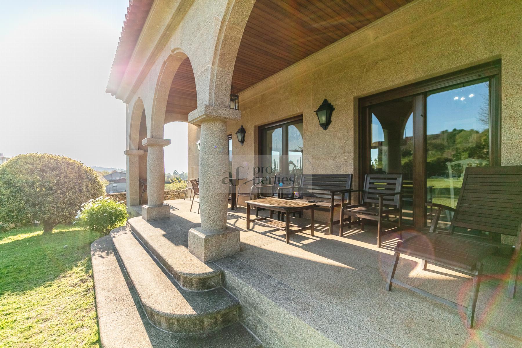 Zu verkaufen von chalet in
 Vigo