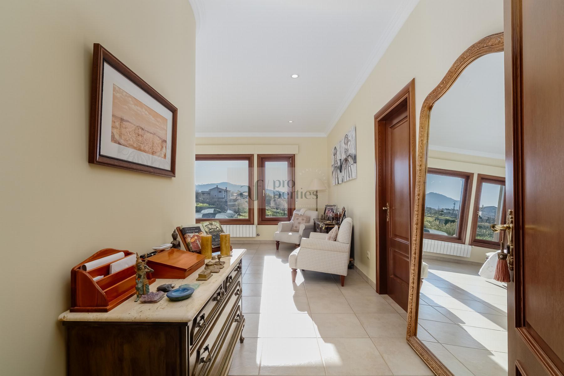 Zu verkaufen von chalet in
 Vigo