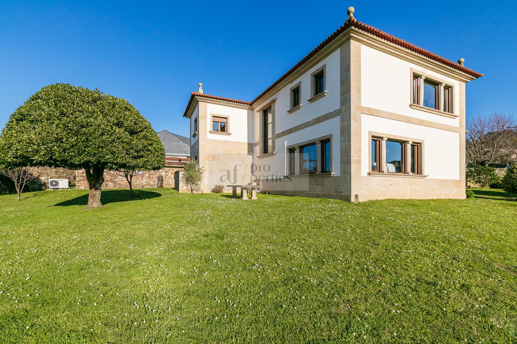 Zu verkaufen von chalet in
 Vigo