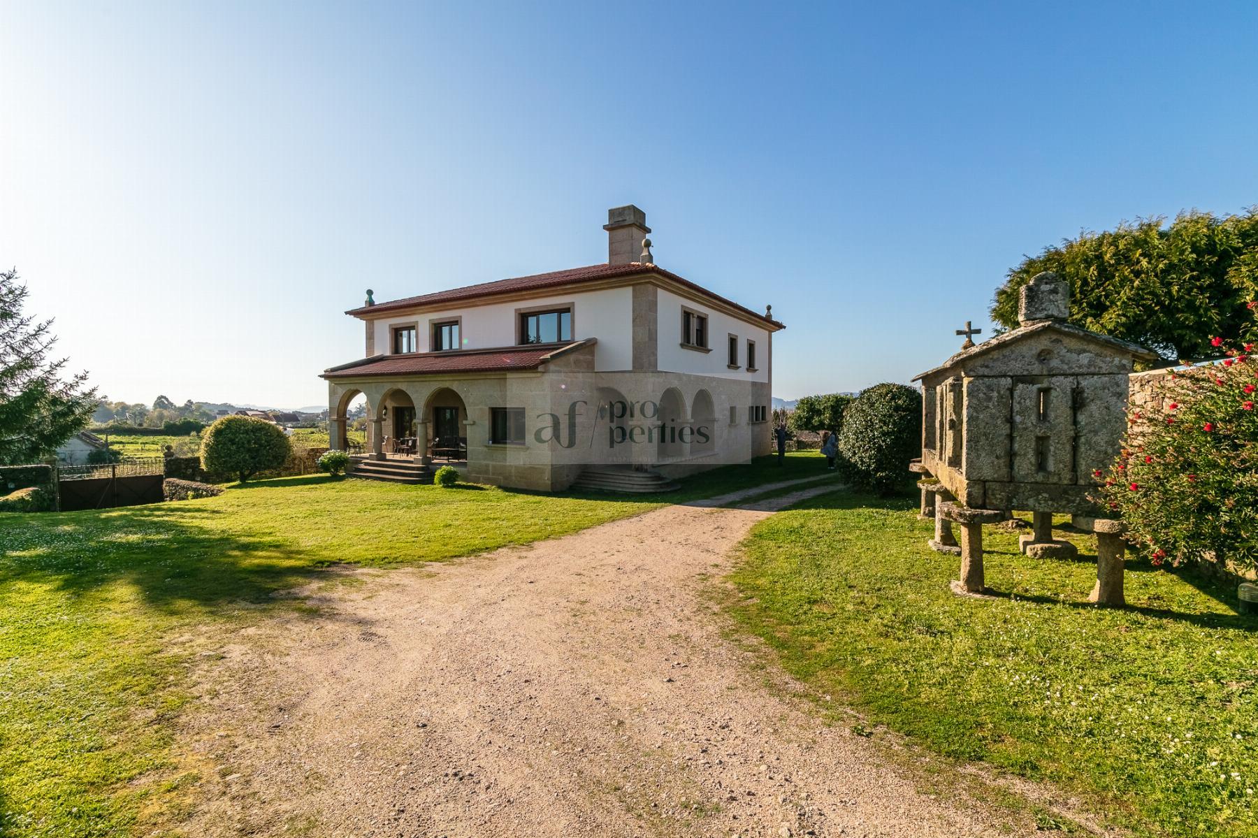 Zu verkaufen von chalet in
 Vigo