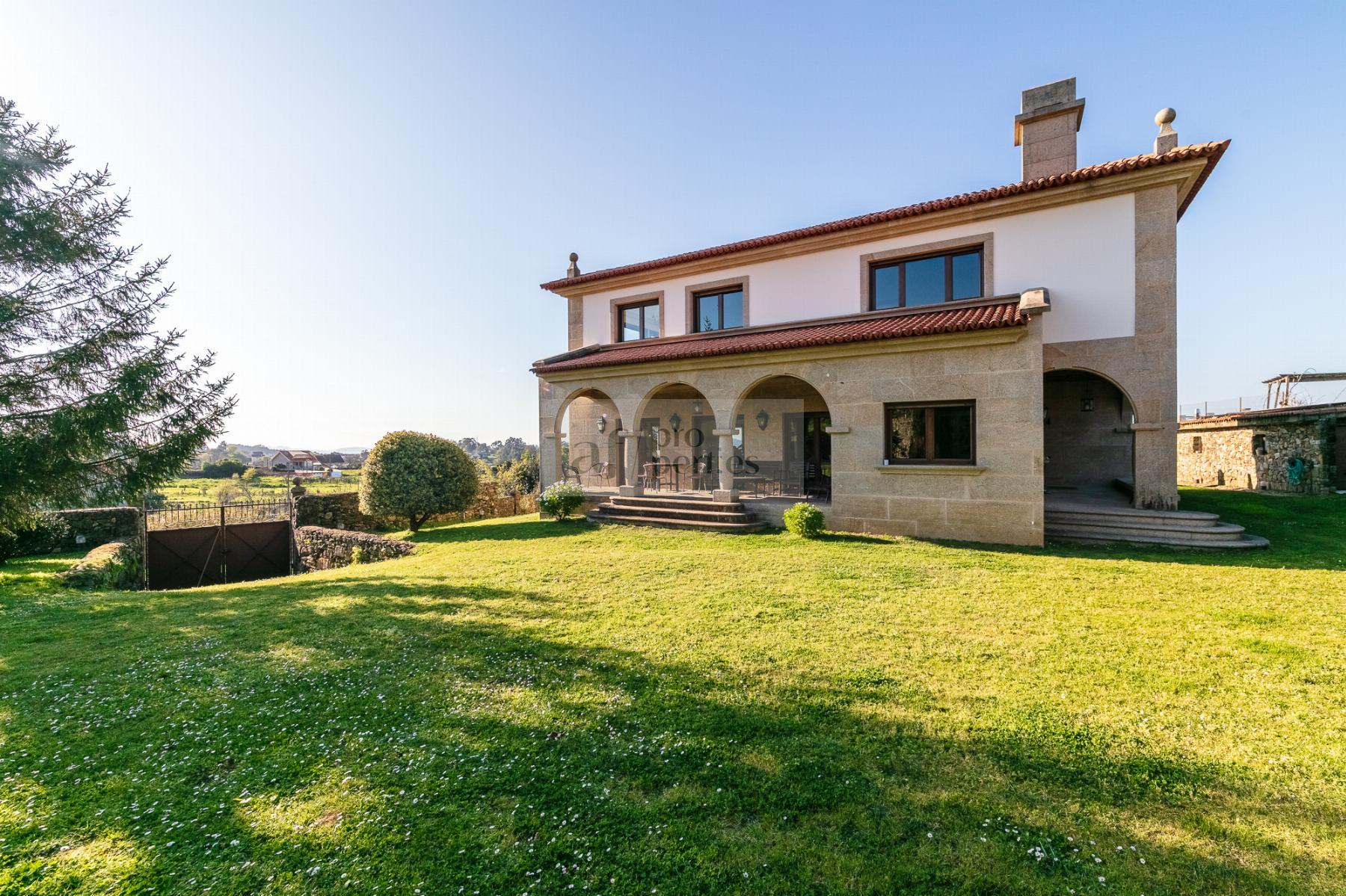 Zu verkaufen von chalet in
 Vigo