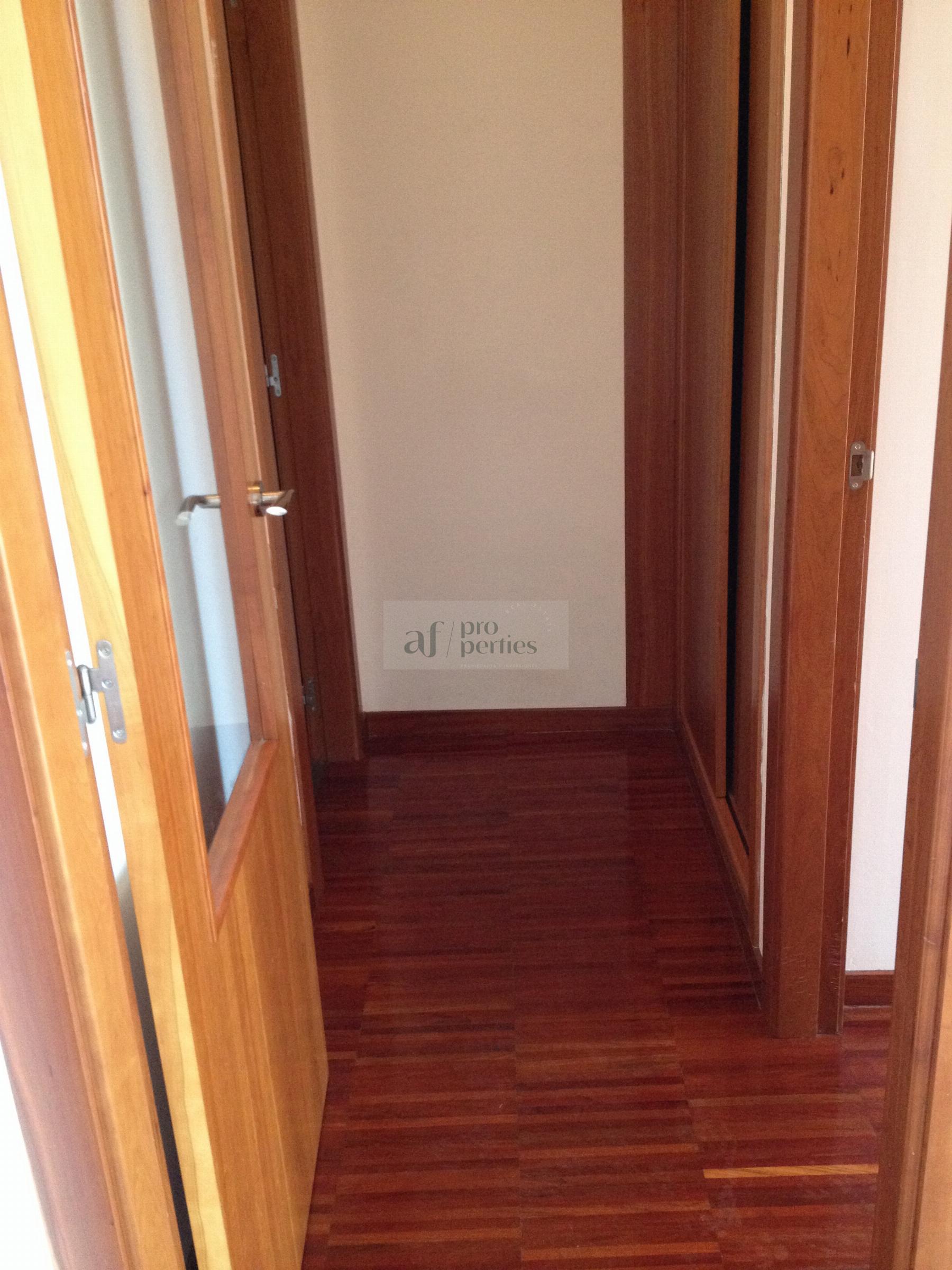 For sale of apartment in Nigrán