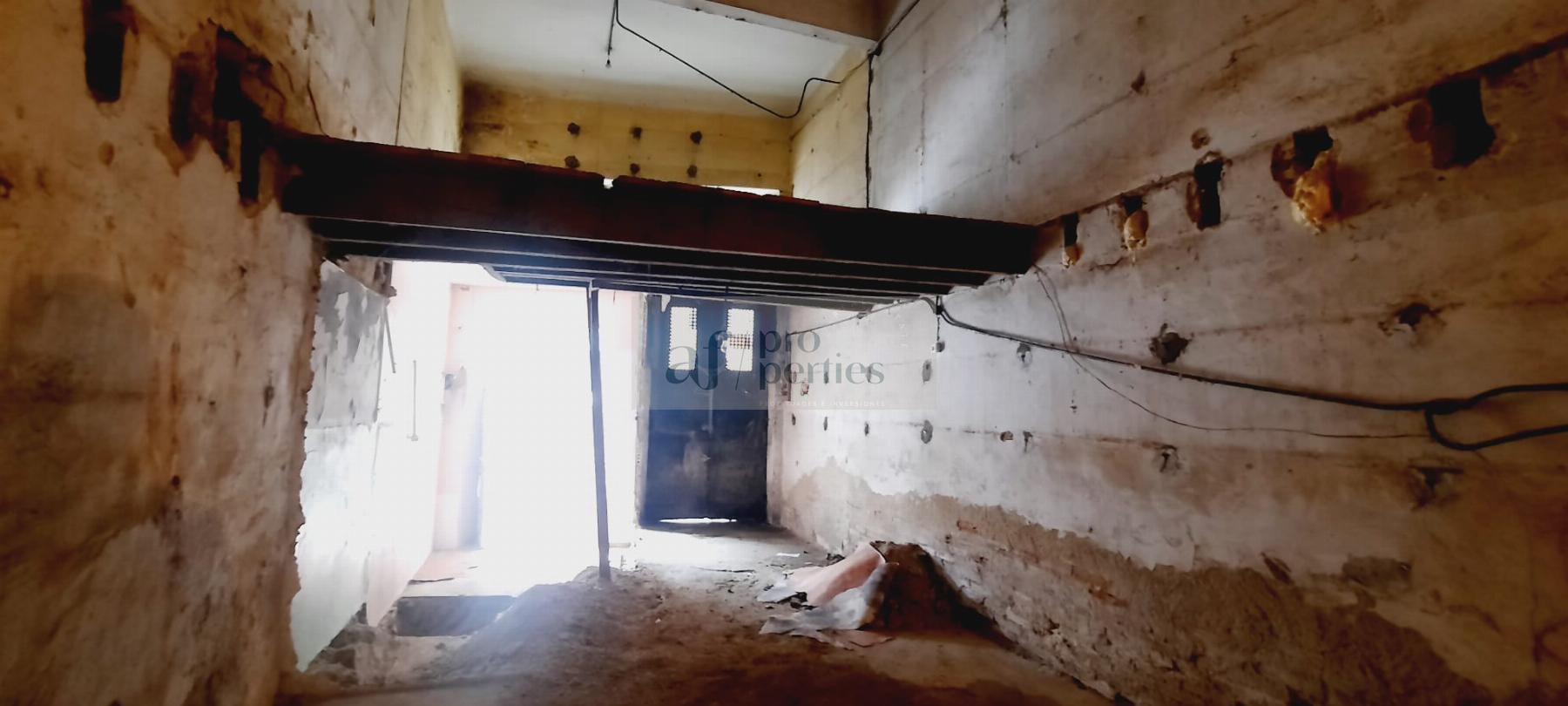 For sale of ground floor in Vigo