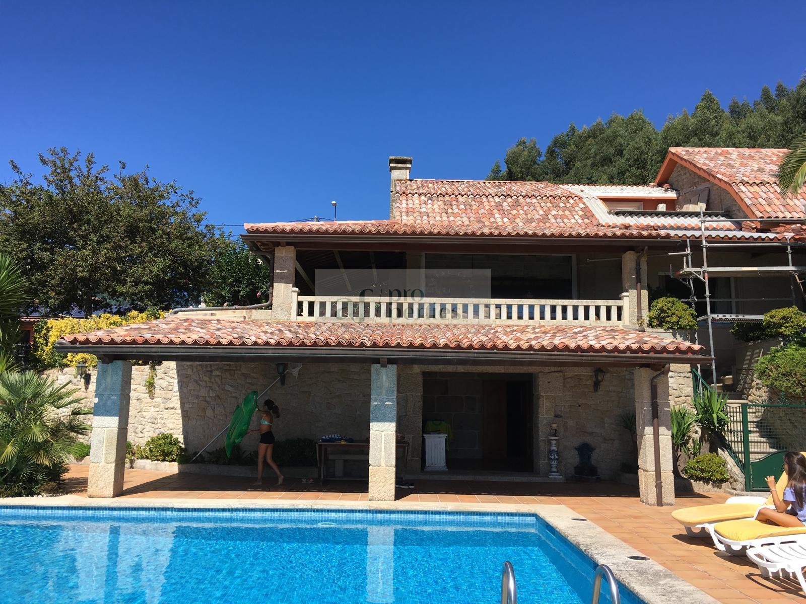 Venta de casa en Combarro