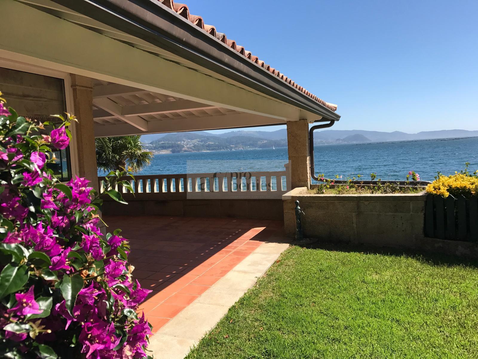 Venta de casa en Combarro