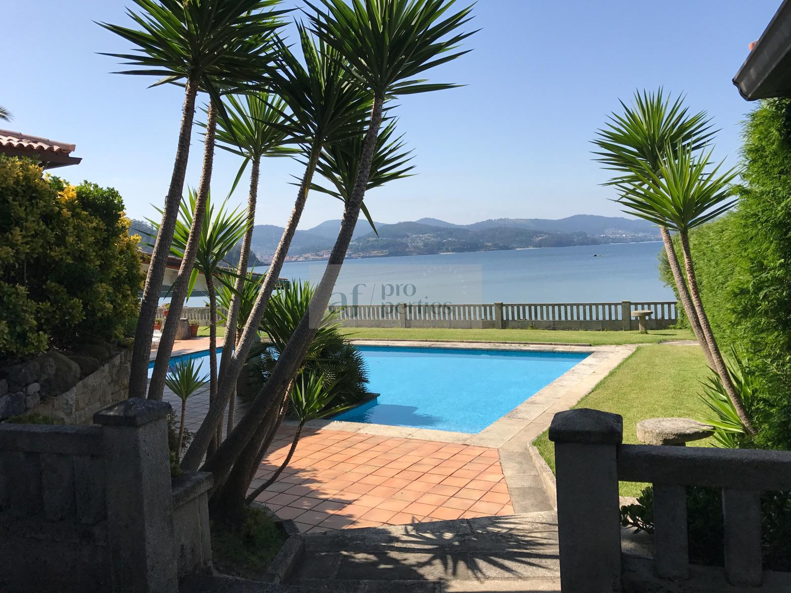 Venta de casa en Combarro