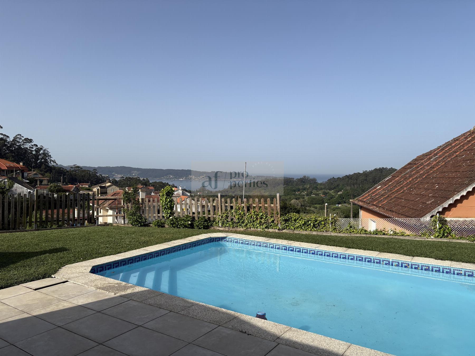 Venta de casa en Bueu