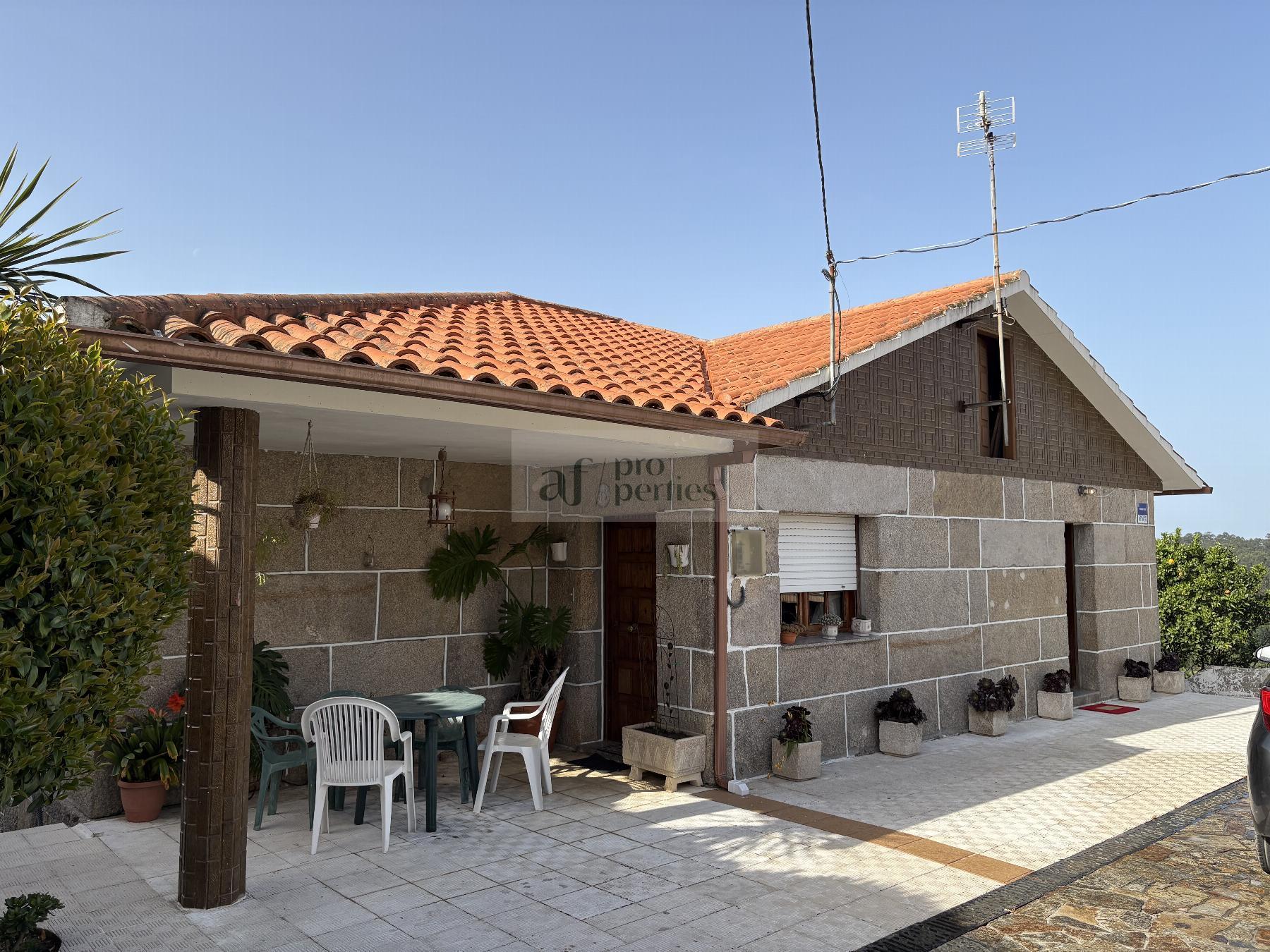 Venta de casa en Bueu