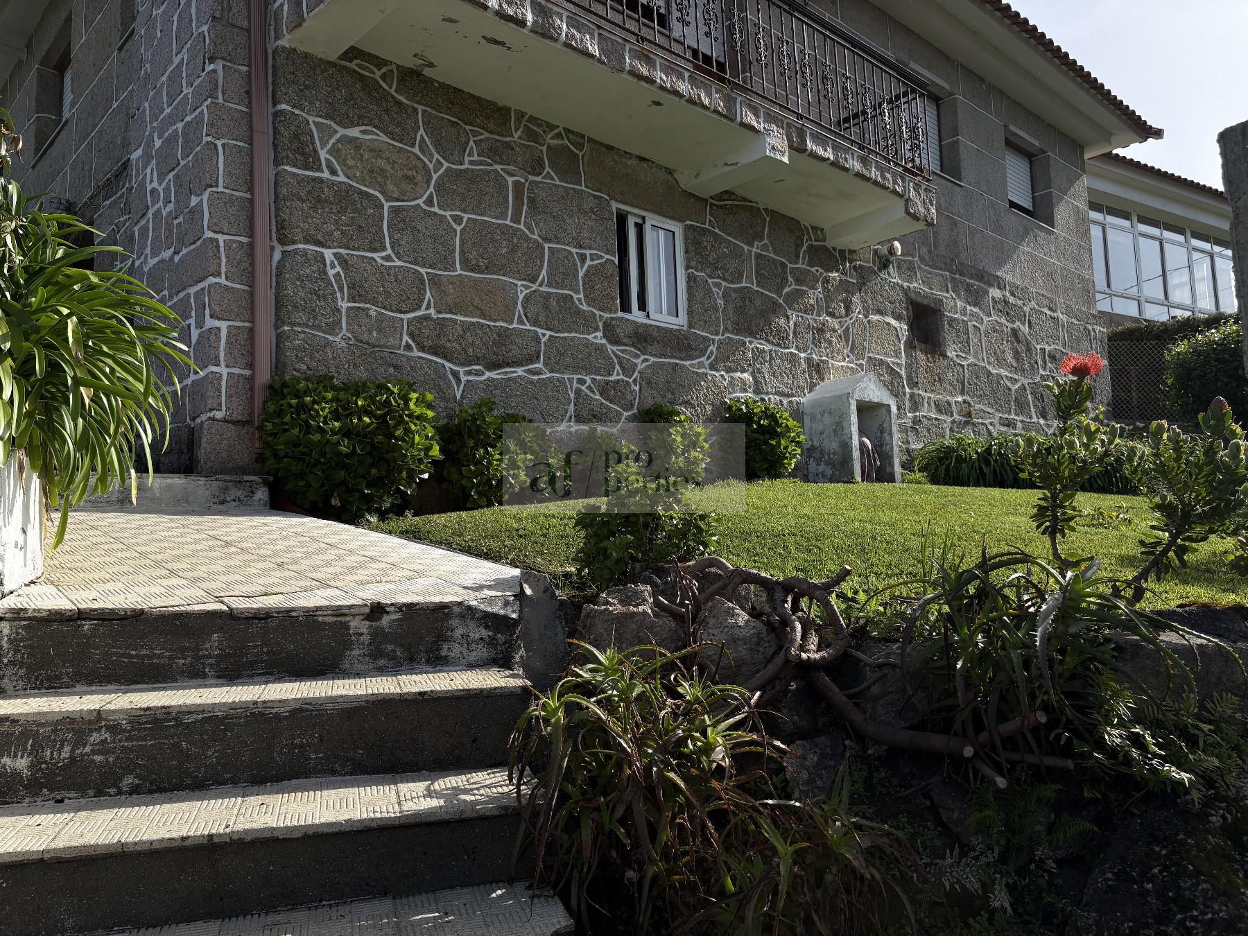 Venta de casa en Bueu