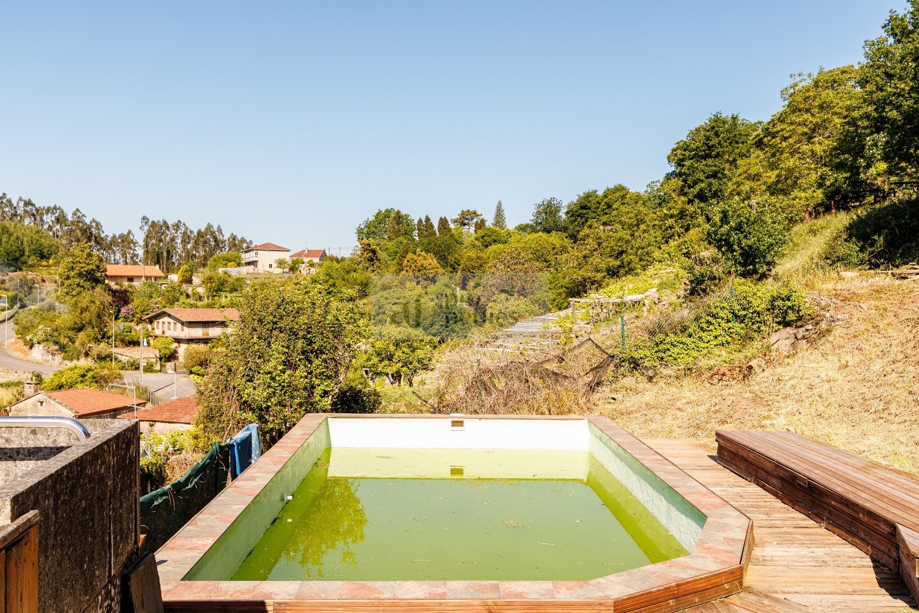 Venta de casa en Cotobade