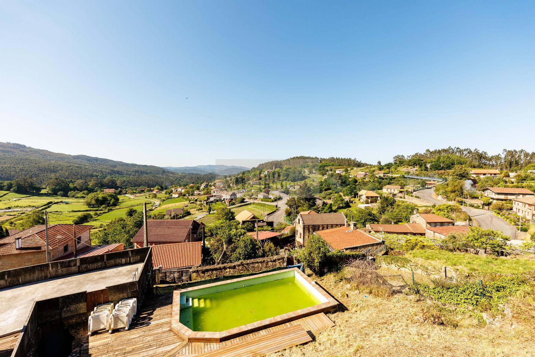 Venta de casa en Cotobade