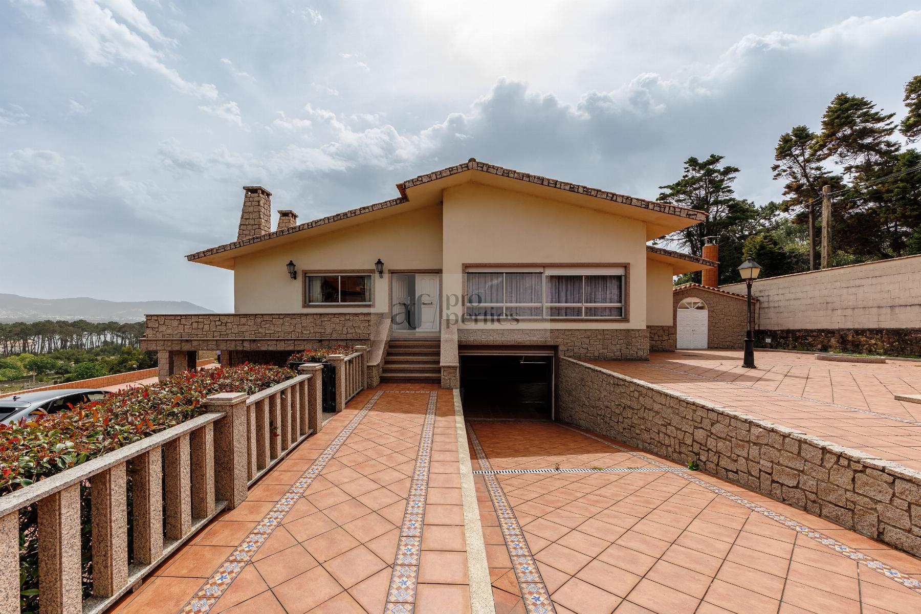 Venta de chalet en A Guarda