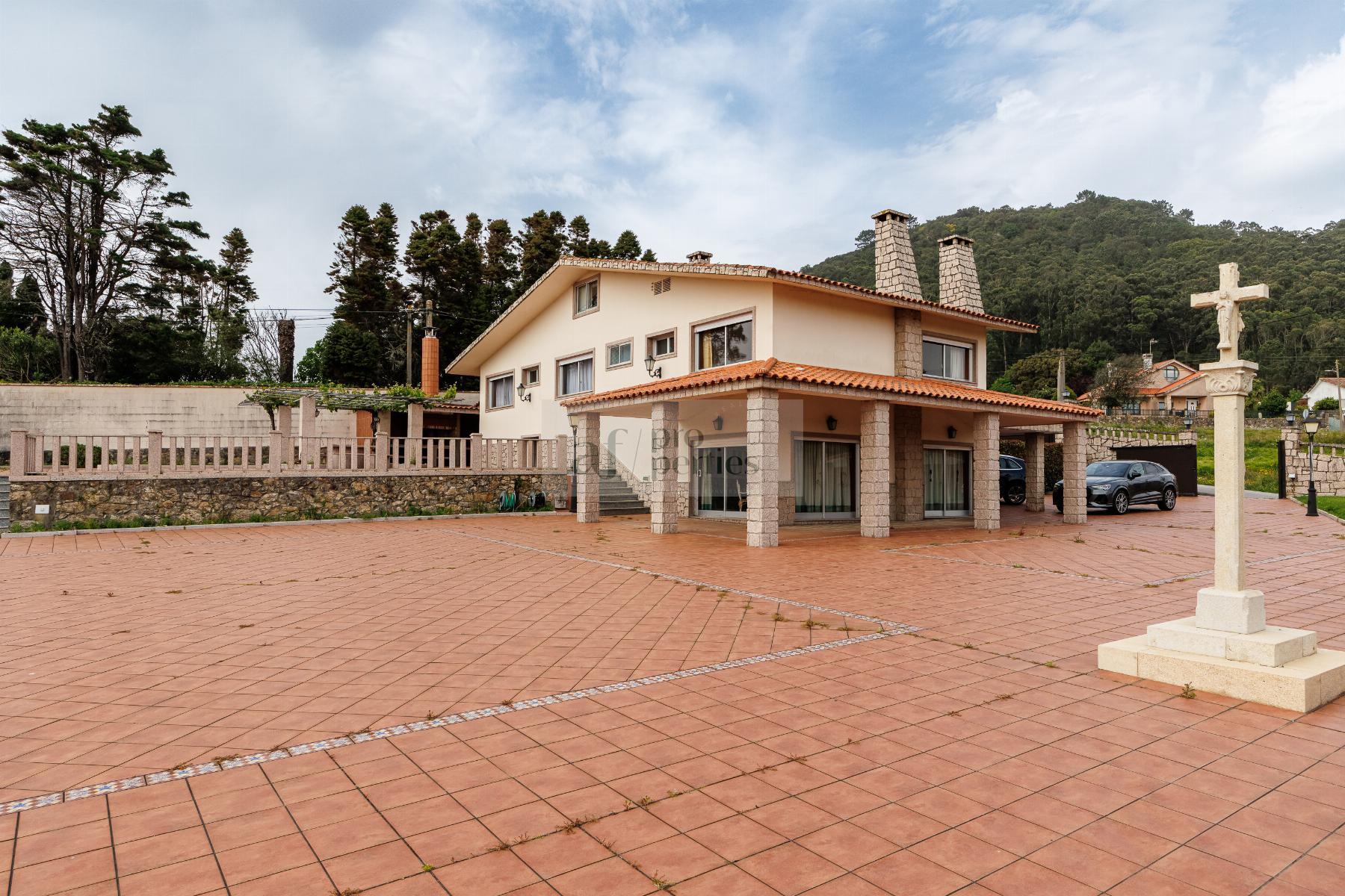 Venta de chalet en A Guarda