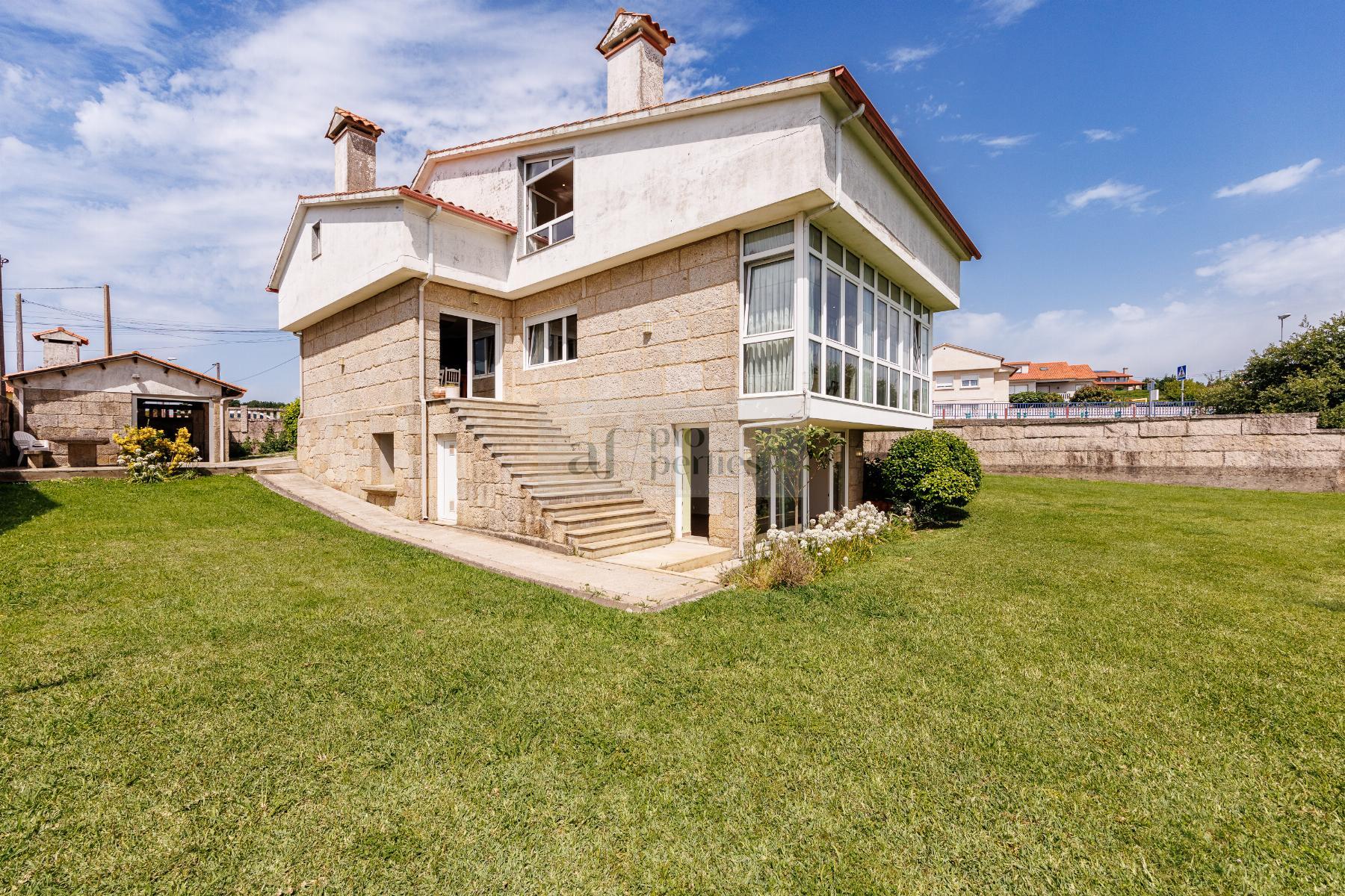 Venta de casa en Nigrán