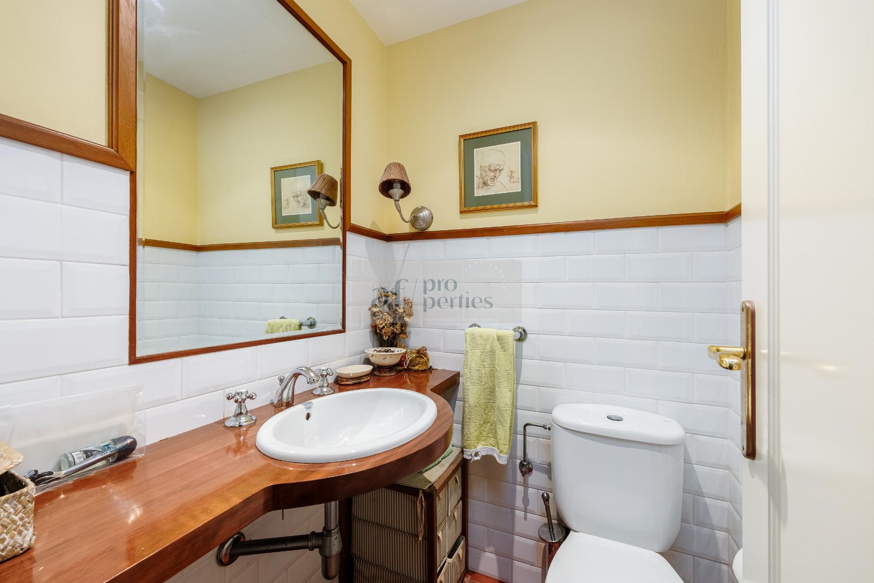 For sale of chalet in Nigrán