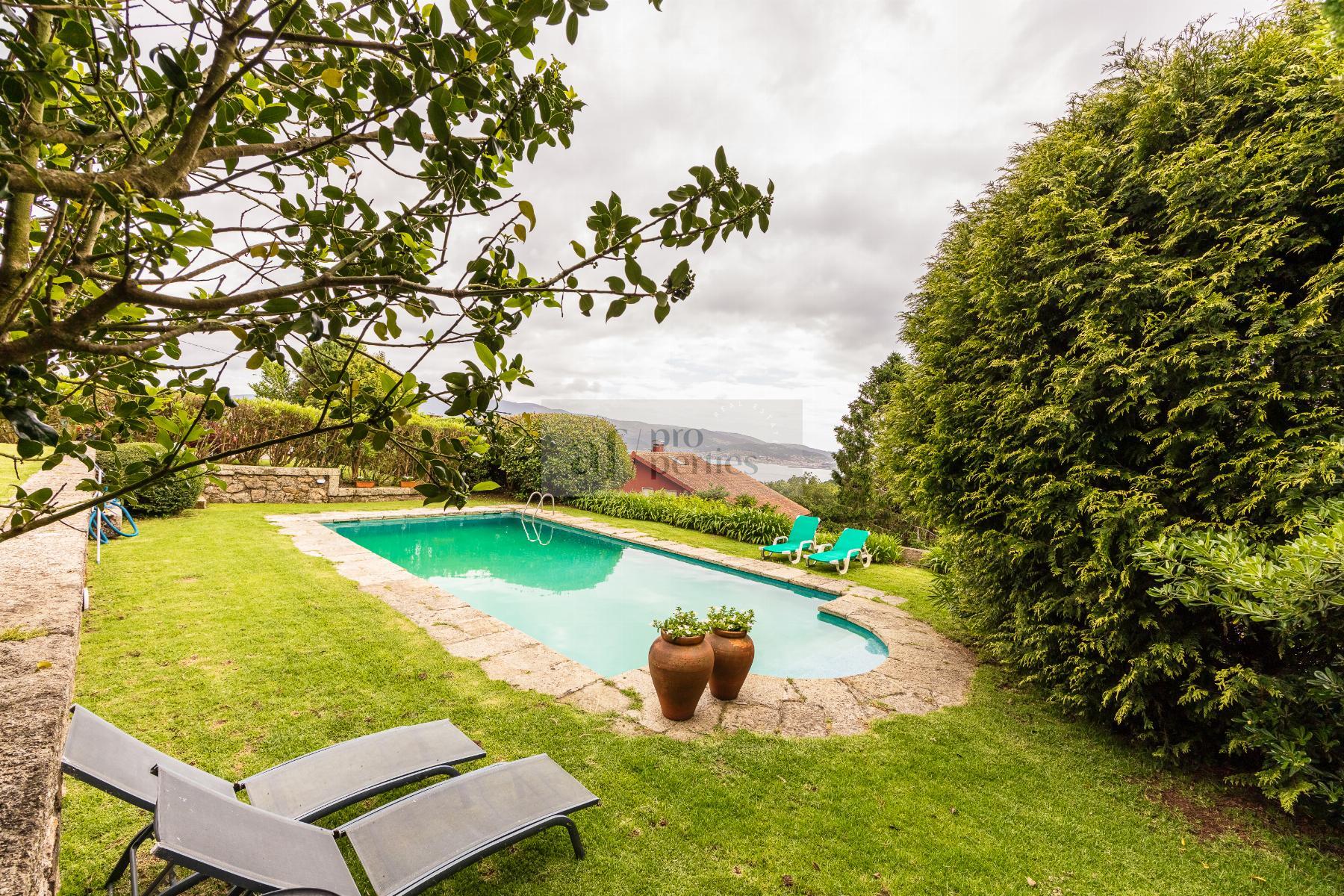 For sale of chalet in Nigrán