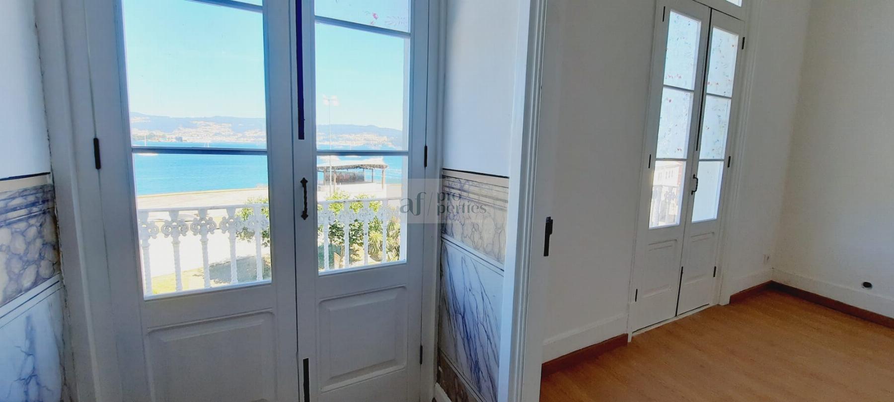 Venta de piso en Moaña