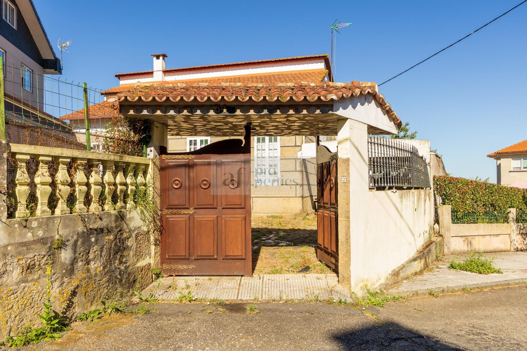 For sale of chalet in Vigo