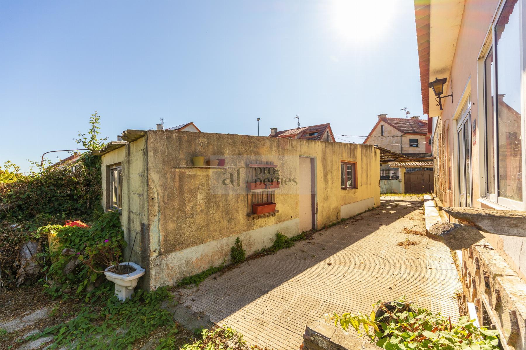 For sale of chalet in Vigo