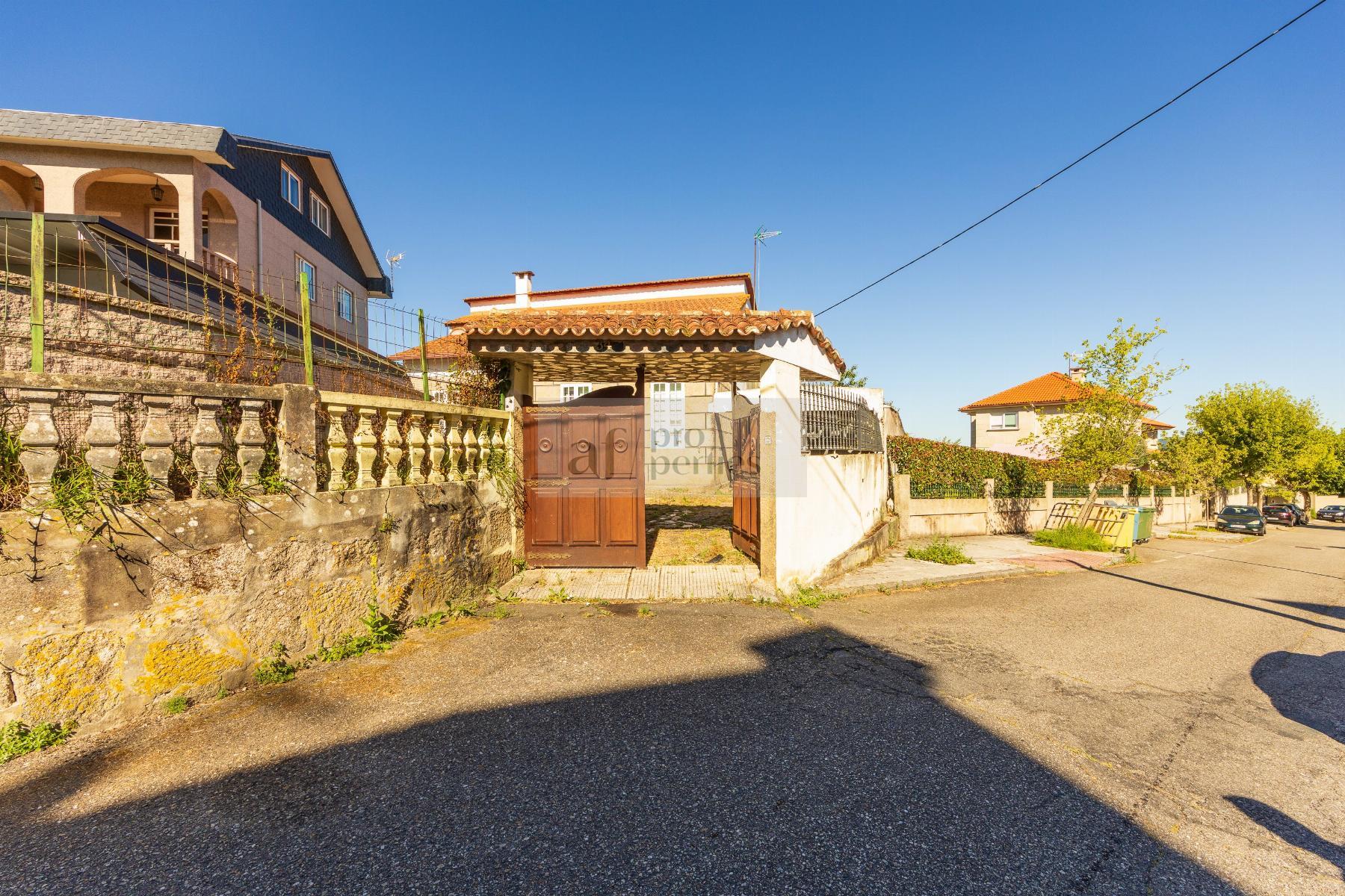 For sale of chalet in Vigo