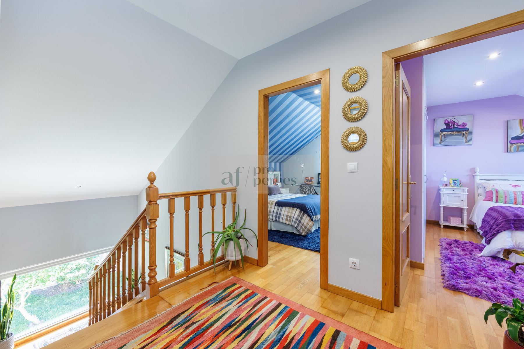 Venta de chalet en Oia