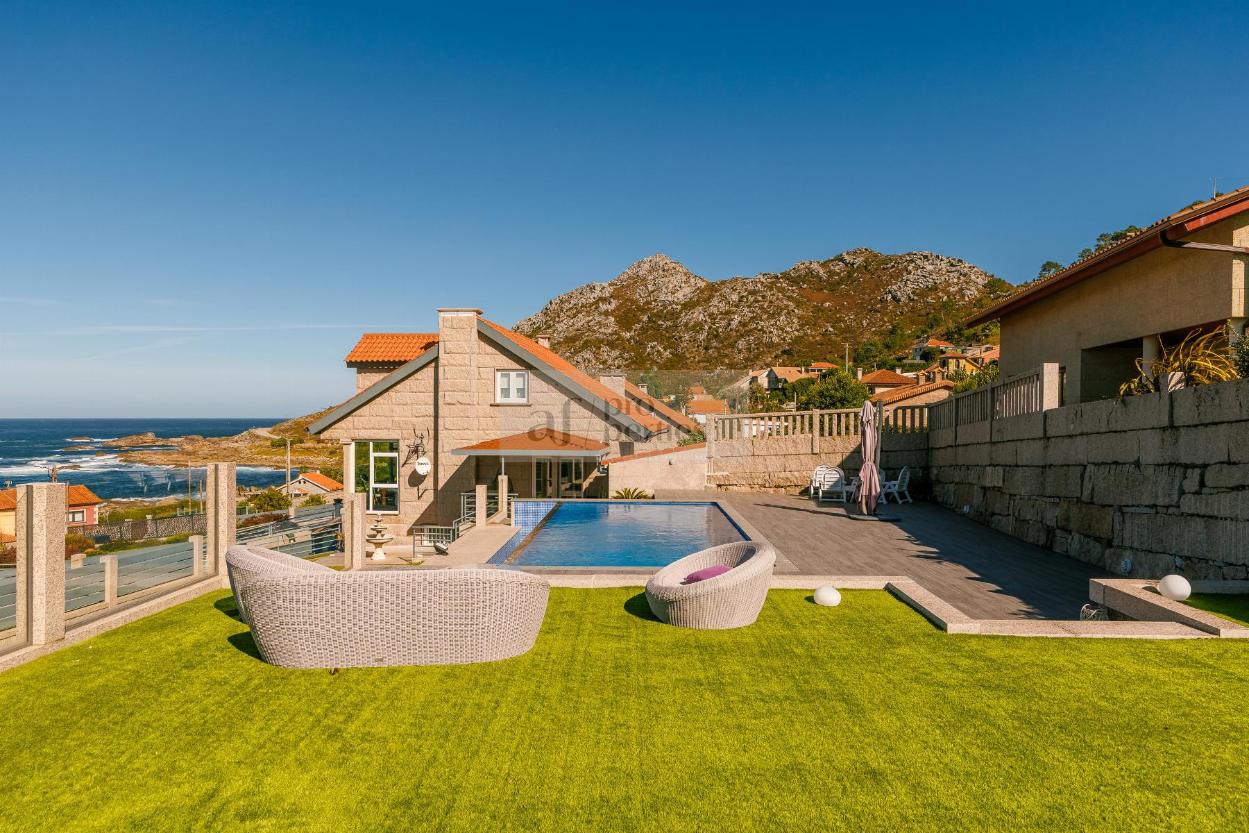 Venta de chalet en Oia