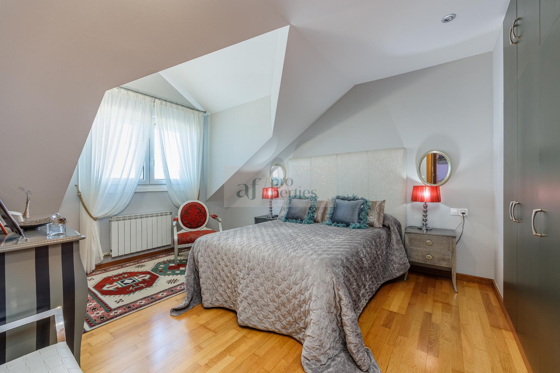 Venta de chalet en Oia
