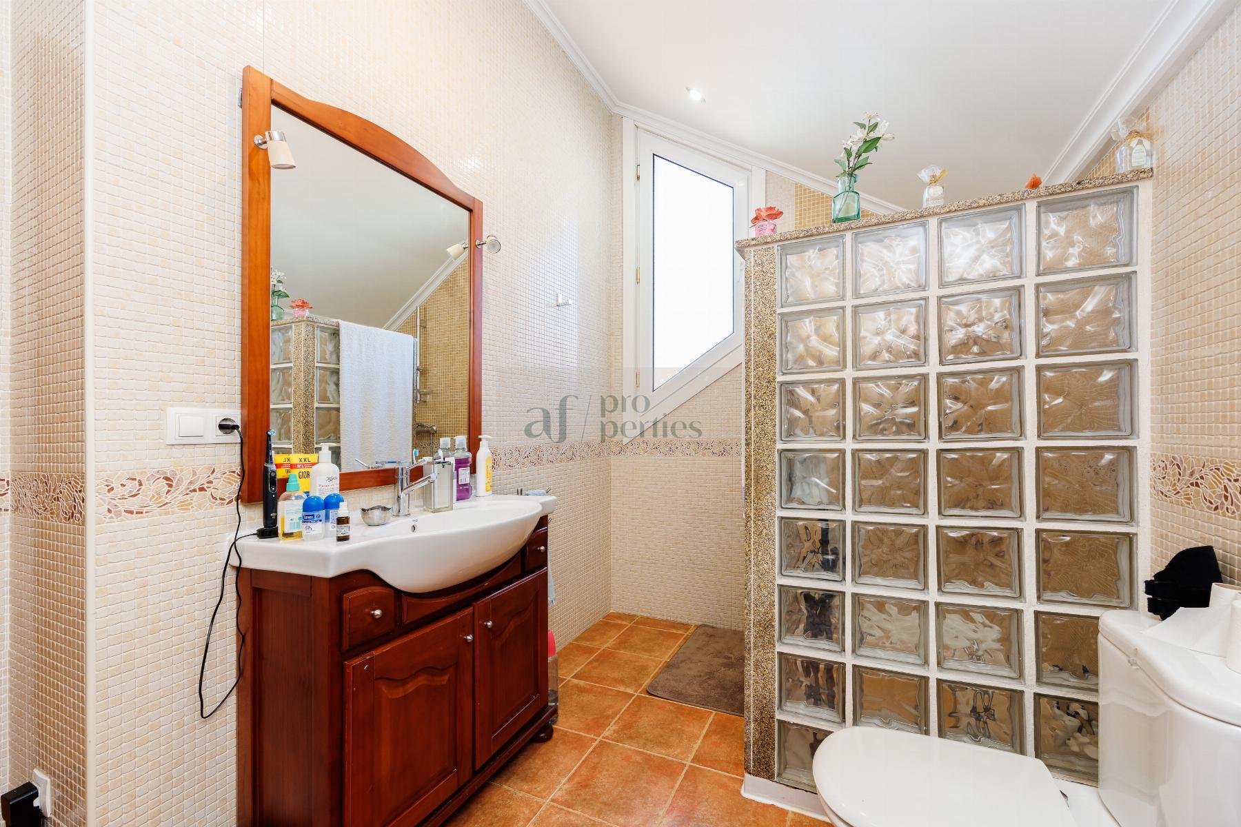Venta de chalet en Oia