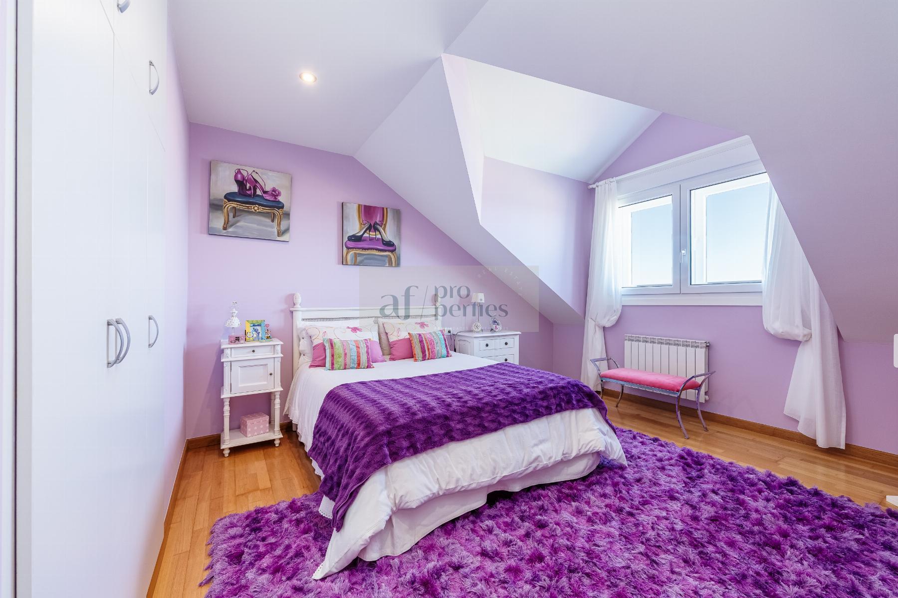 Venta de chalet en Oia