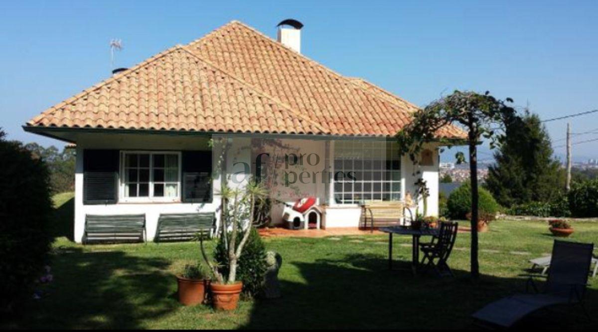 For sale of chalet in Vigo