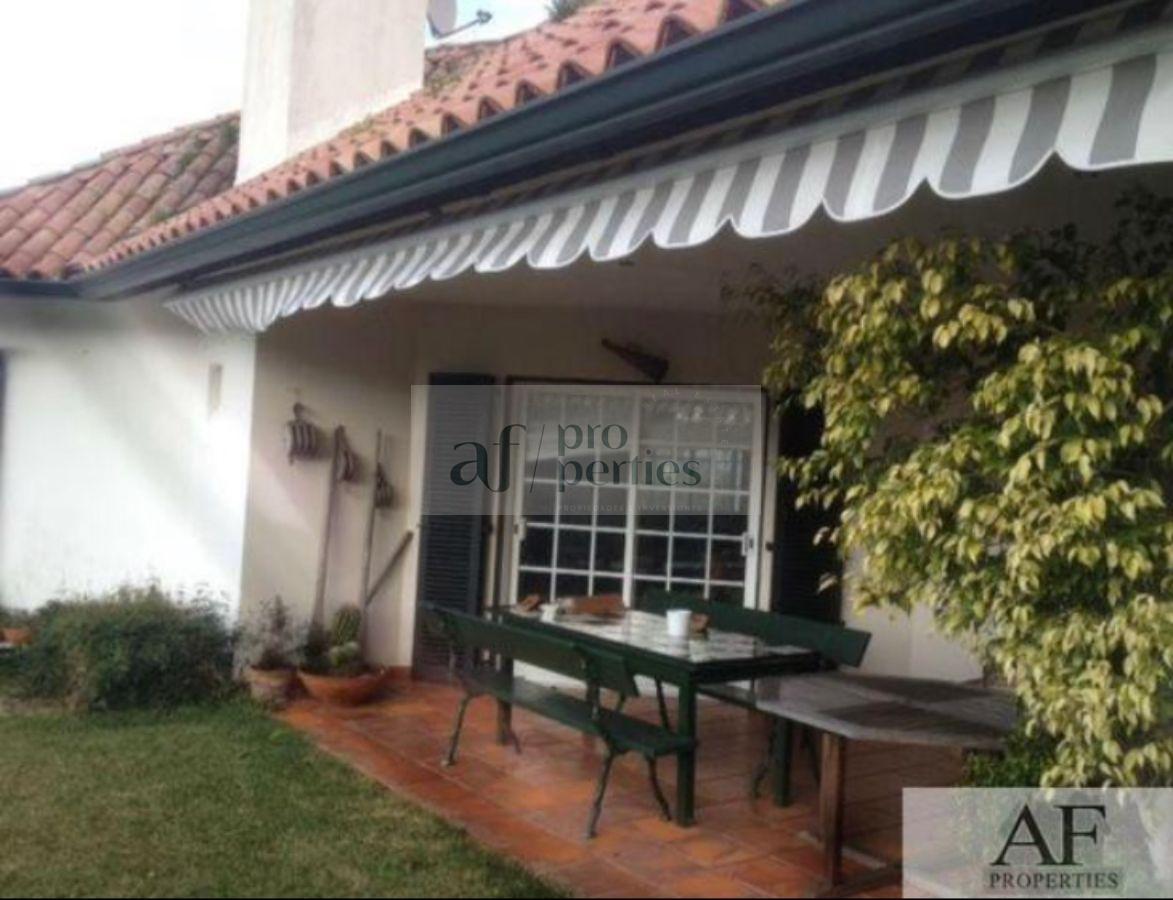 For sale of chalet in Vigo
