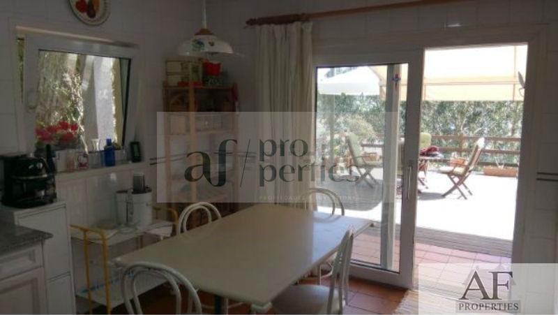 For sale of chalet in Nigrán