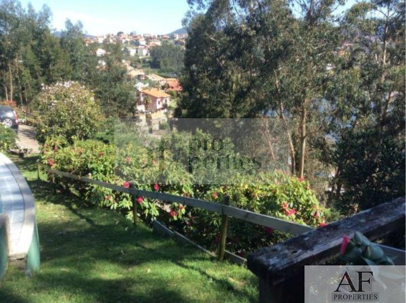 For sale of chalet in Nigrán