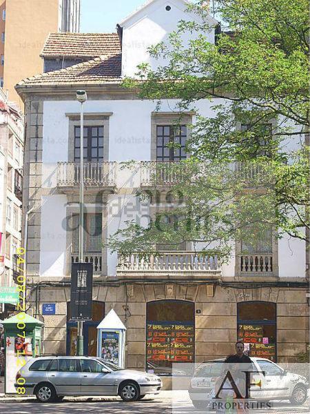 For sale of building in Pontevedra