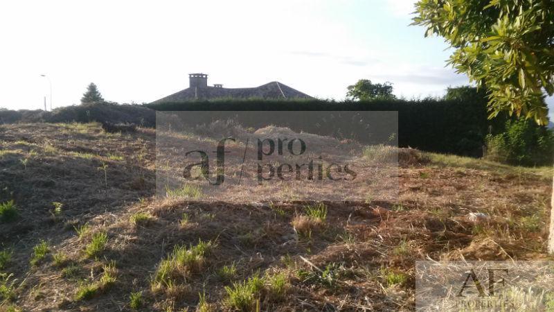 For sale of land in Vigo