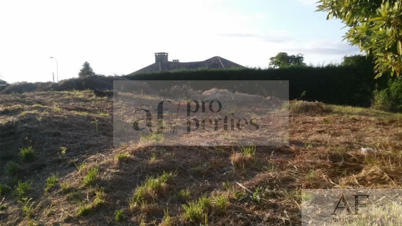 For sale of land in Vigo