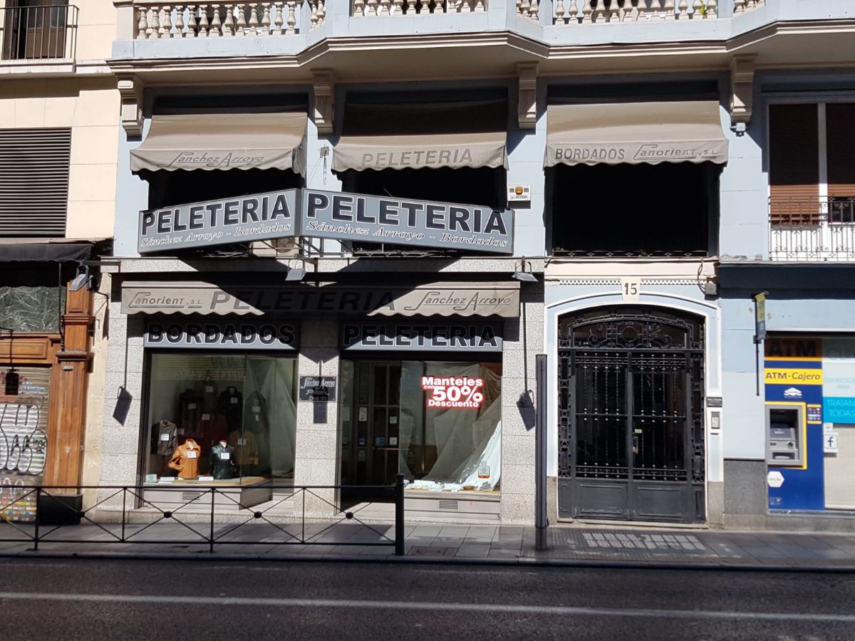 For rent of commercial in Madrid