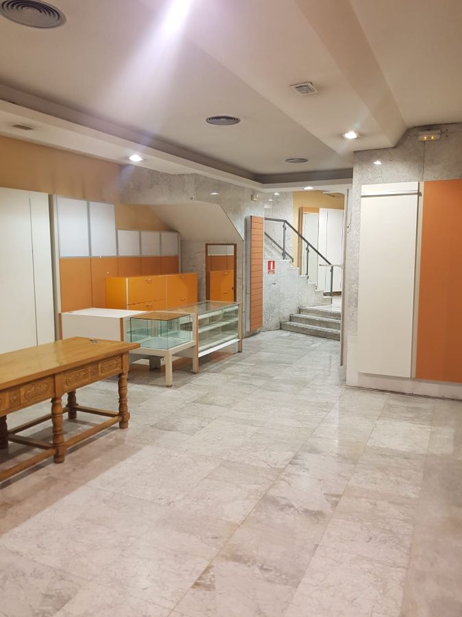 For rent of commercial in Madrid