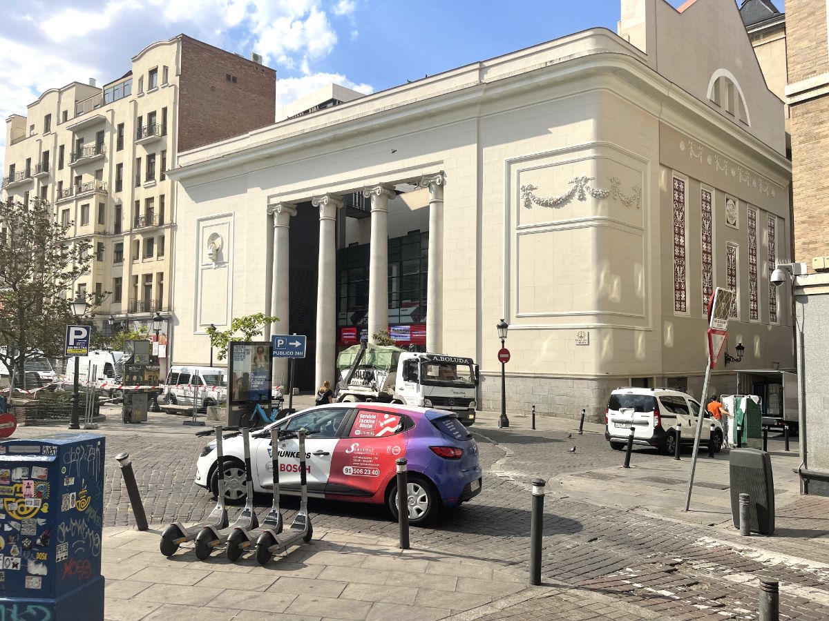 For rent of office in Madrid