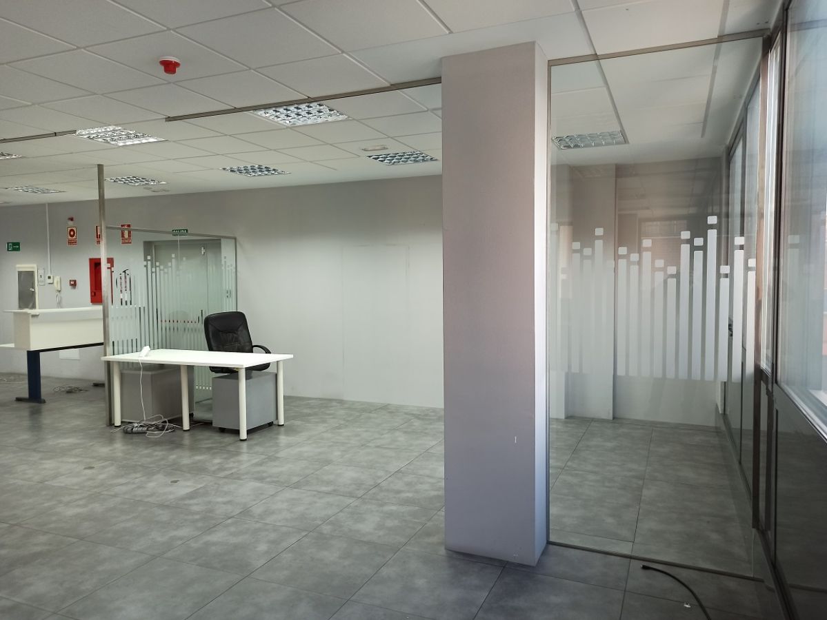 For rent of office in Madrid